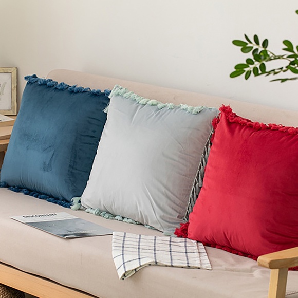 Premium Soft Velvet Decorative 18x18 Pillowcase with Tassels - Picture 3 of 4